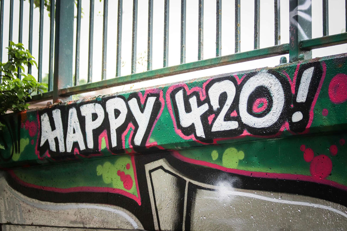 Happy 420 Graffiti Berlin